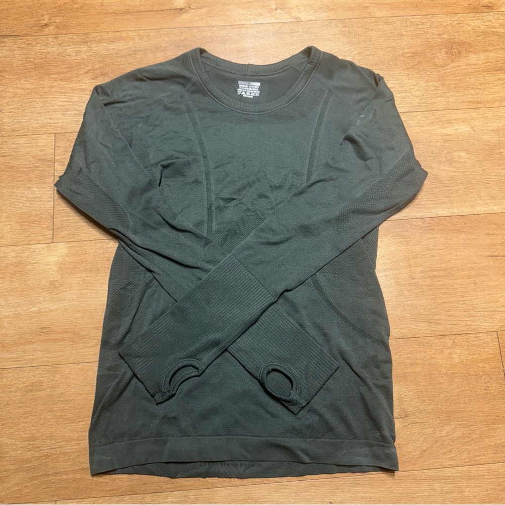 Modern Horse Seamless Long Sleeve Sunshirt